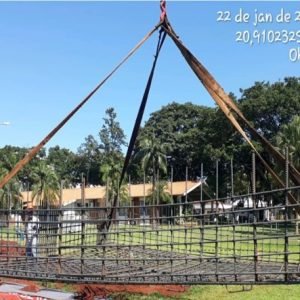 FUNDAÇÕES E MONTAGEM DO “OUTDOOR” 5
